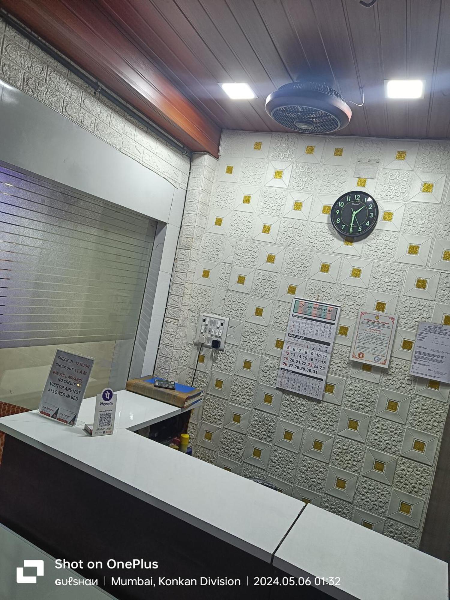 Asra Dormitory For Male And Female Mumbai Exterior photo